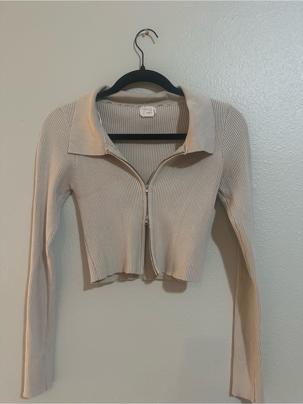 Ribbed Zip-Front Collared Crop Top - Beige